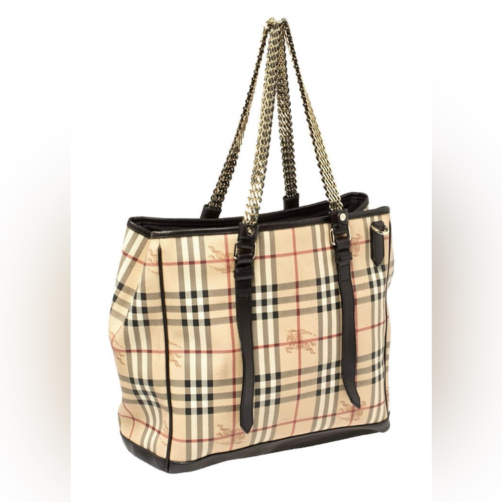 🔥Burberry Beige/Dark Brown Haymarket
Check Coated Canvas And Leather Bag🔥